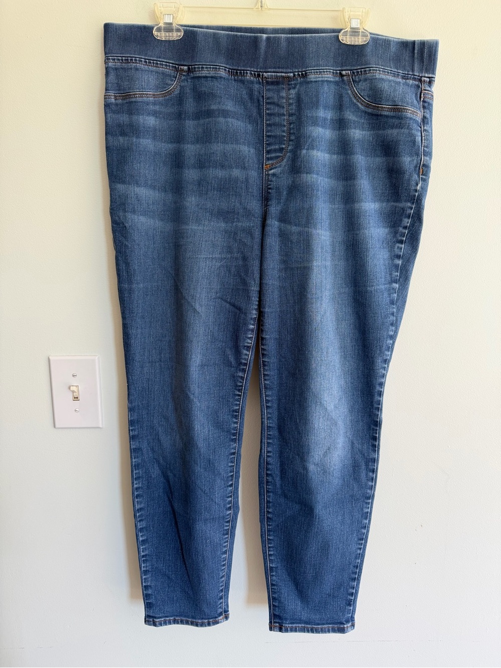 Talbots Flawless Pull On Women’s Blue Stretch Denim Jeans Casual Comfy Everyday